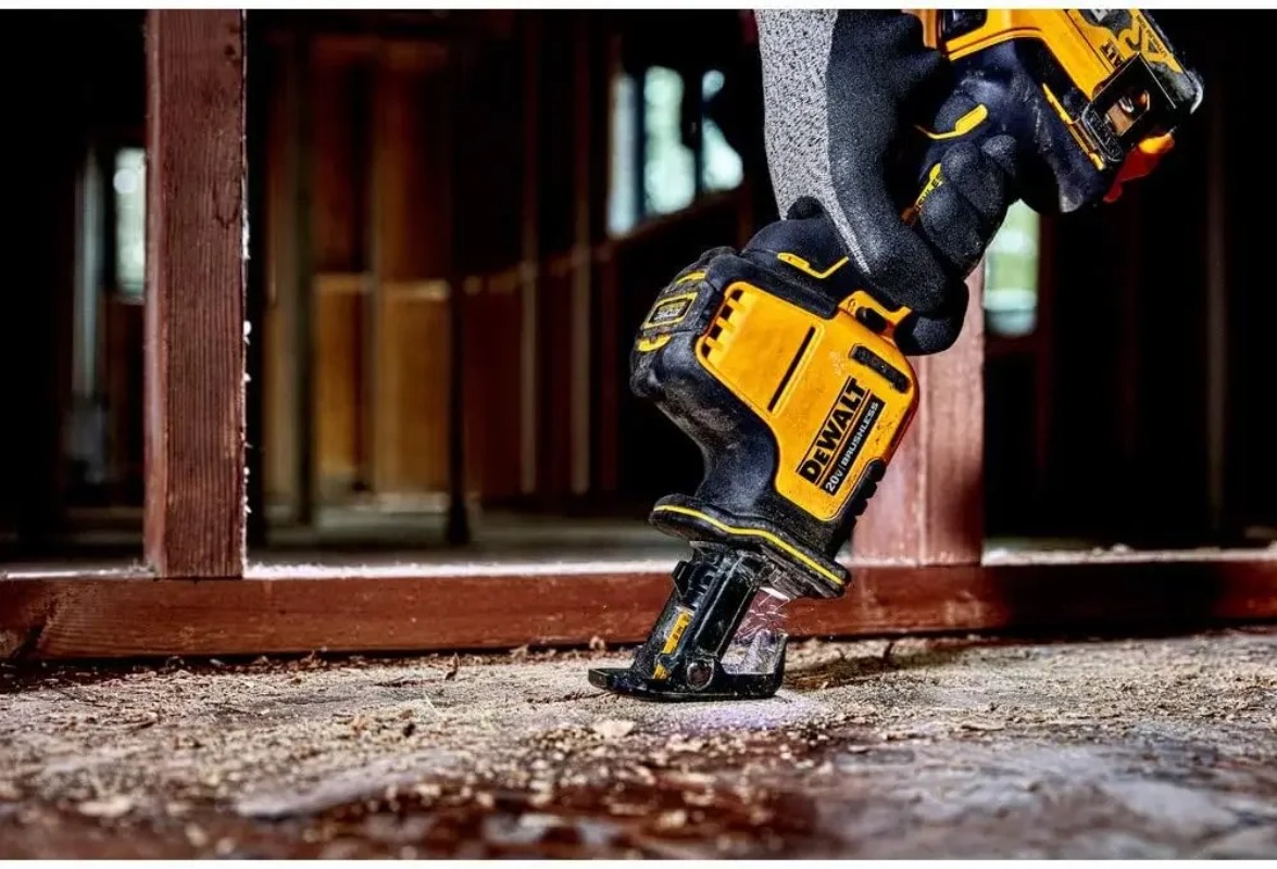 DEWALT DCS369 20V MAX* Recipro - đánh giá và giá Metal Saw Reciprocating